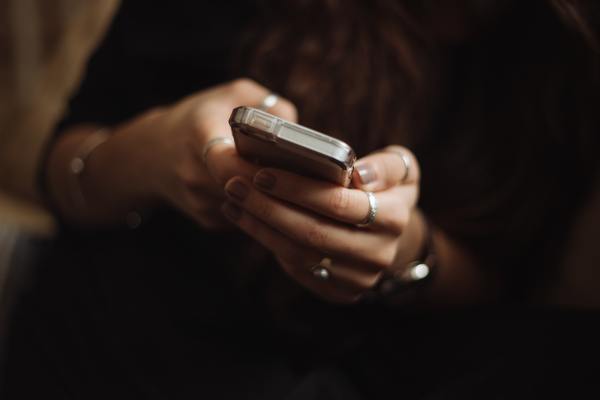 Learn how you can optimise your website for voice searching with Enlighten Designs.