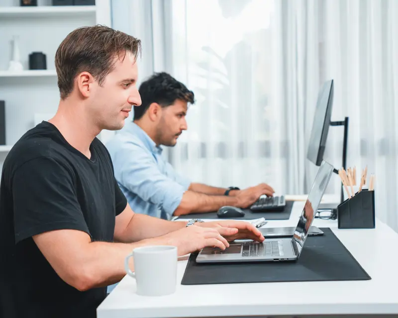 people providing great customer experience